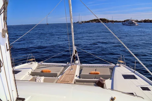 OCEANUS yacht for charter (Fountaine-Pajot, 21.34m, 2022)